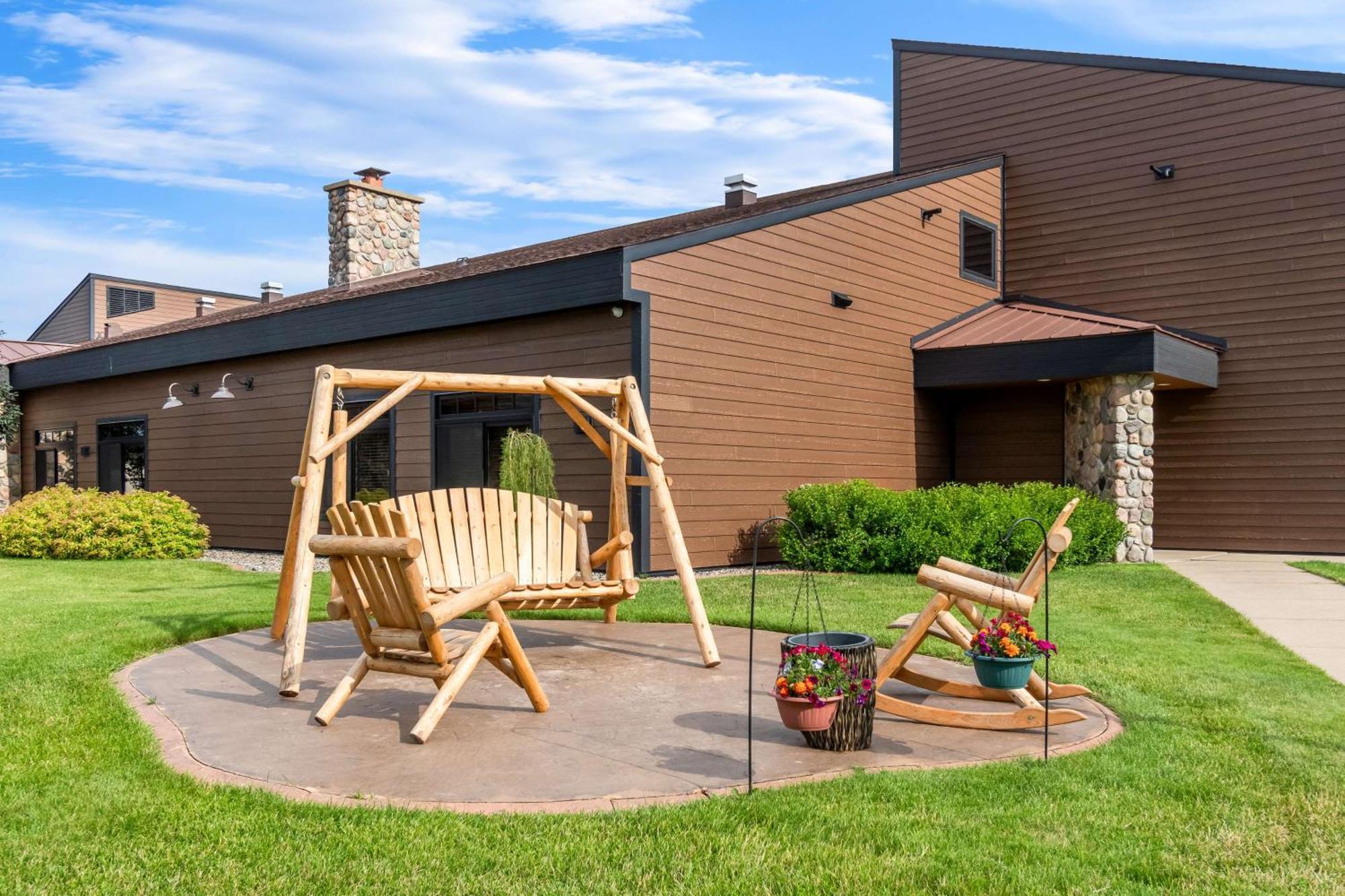Heartland Inn & Suites, Surestay Collection By Best Western Park Rapids Exterior photo