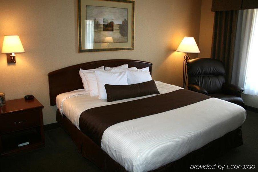 Heartland Inn & Suites, Surestay Collection By Best Western Park Rapids Room photo